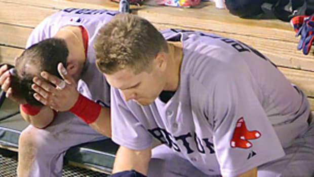 scutaro-papelbon-story-zuma.jpg